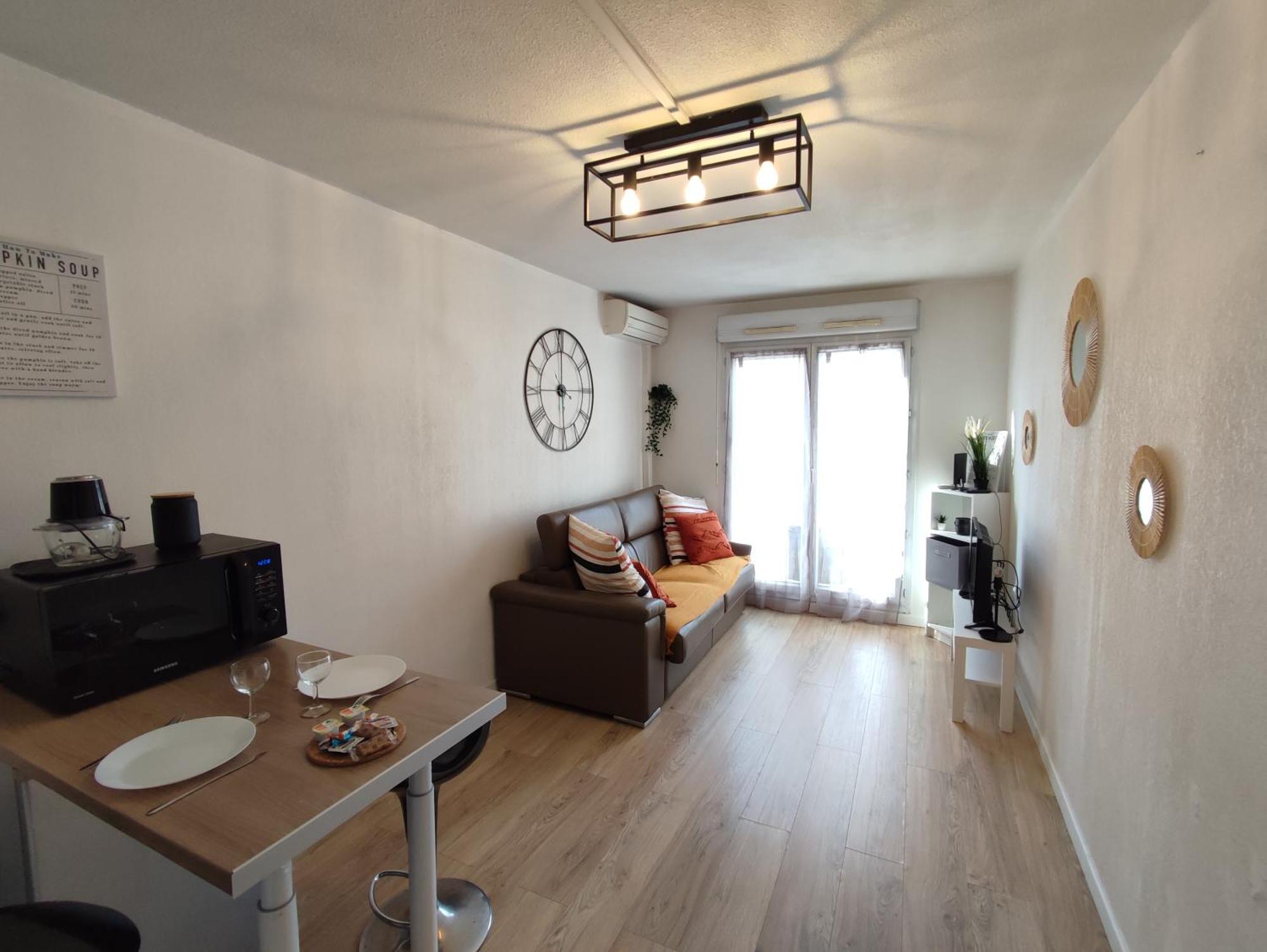 Appartement Climatise Tout Equipe A 6Min De La Gare St Charles Marseille Kültér fotó